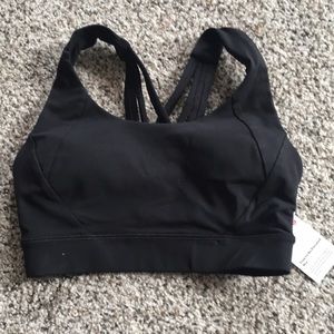 Lululemon Free To Be Elevated Bra sz 2